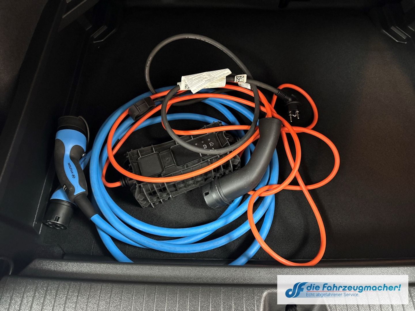 Fahrzeugabbildung Opel Frontera Electric Edition 83 kW Digitales Cockpi
