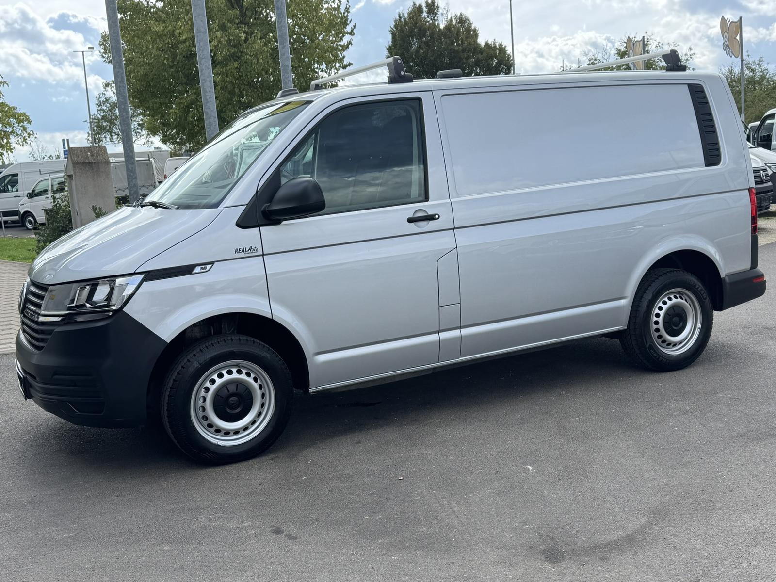 Volkswagen T6 Transporter 6.1 Kasten TDI DSG AHK*NAVI*MFL