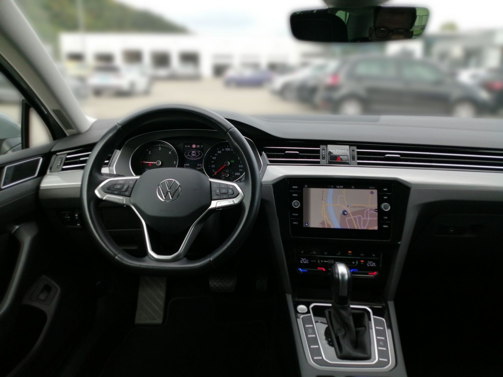 Volkswagen Passat Variant - Bild 10