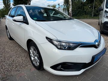 Toyota Auris - 2