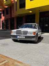 Mercedes-Benz 190 - Mercedes-Benz 190 Gebrauchtwagen in München