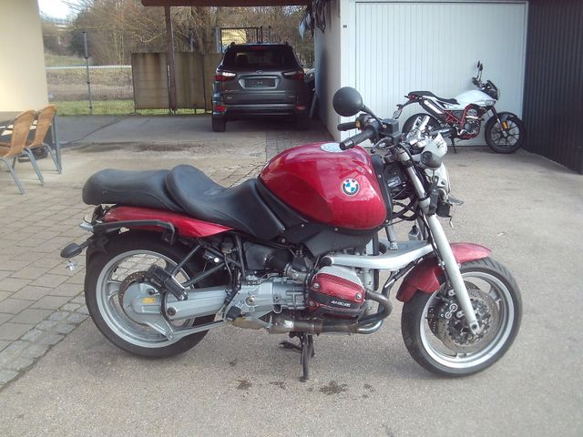 BMW R1100R