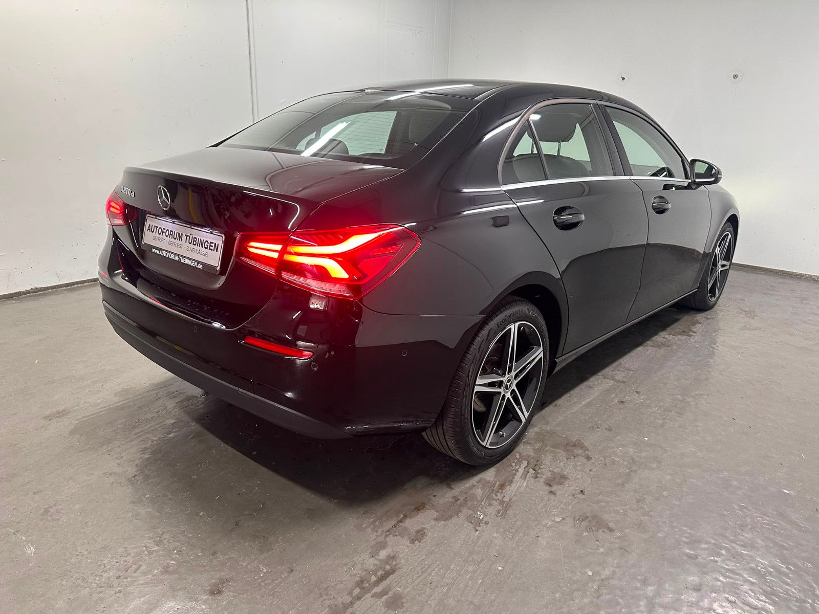 Fahrzeugabbildung Mercedes-Benz A 200 d Limousine NAVI*KLIMA*SH*TOTWI*SPURH*LED*