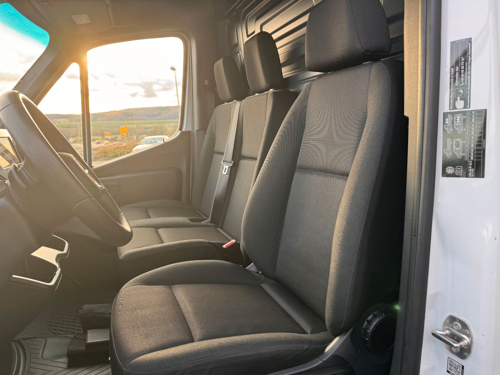 Fahrzeugabbildung Mercedes-Benz Sprinter 317 CDI 4325 9G Klima Kamera