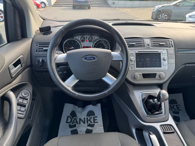 Ford Kuga  2,0 TDCi 4×4 103kW Titanium
