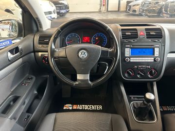 Volkswagen Golf V Lim. Tour *KLIMA*SZHZ*TEMPOMAT*AHK*