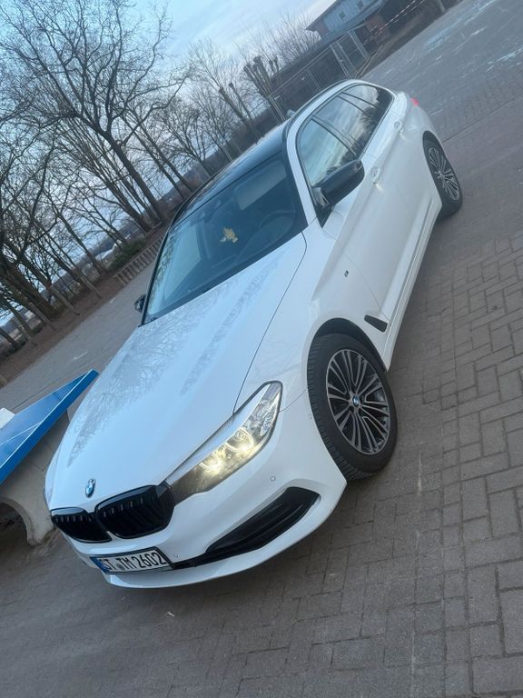 Image of BMW 520