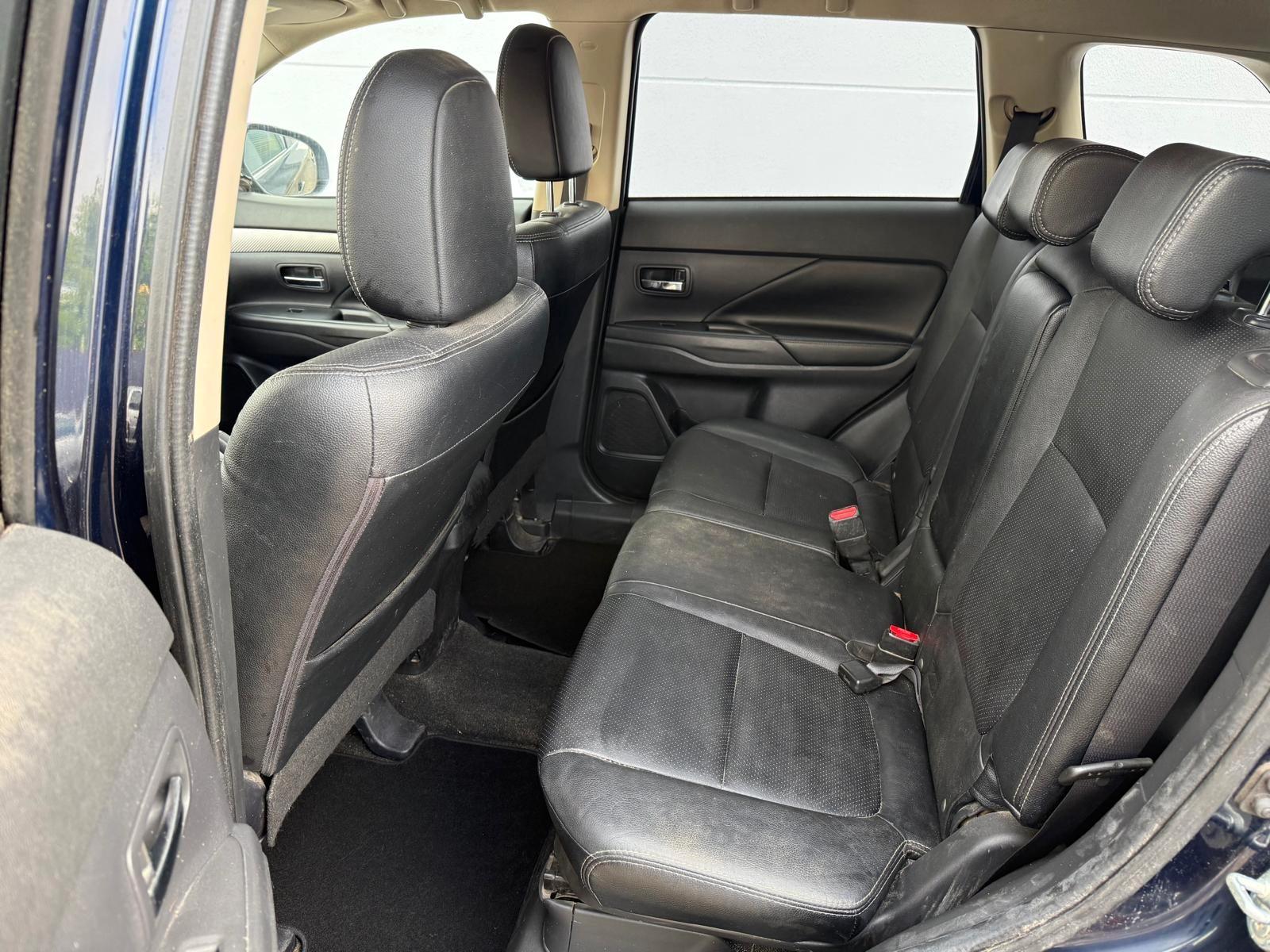 Mitsubishi Outlander ClearTec Invite 2WD 7-SITZER/LEDER