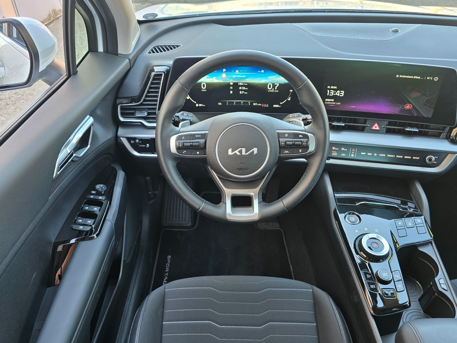 Fahrzeugabbildung Kia SPORTAGE 1.6T 48V 2WD DCT ULTIMATE STD