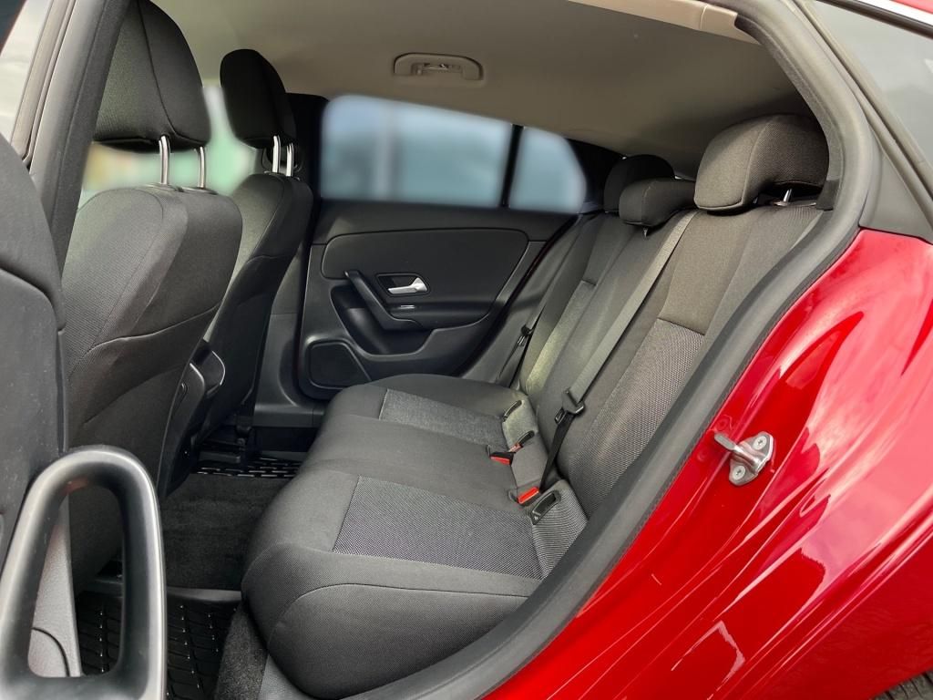 Fahrzeugabbildung Mercedes-Benz CLA 180 SB SpurH LED KAM Navi SHZ DAB RDK LM