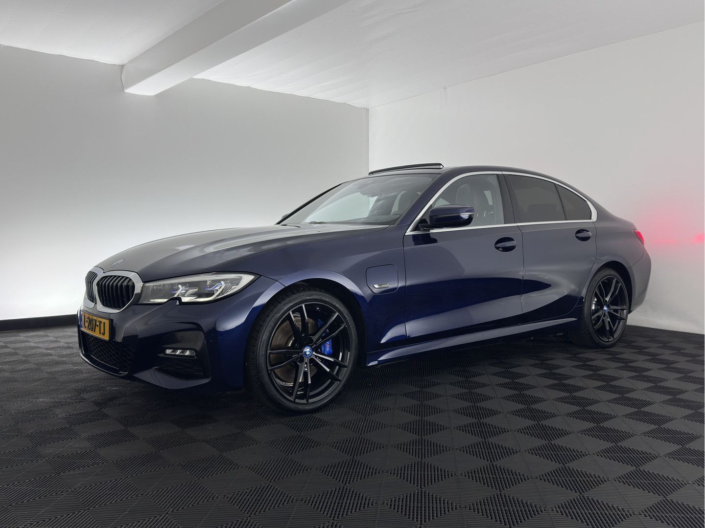BMW 320 3-serie 320e Business Edition Plus (INCL-BTW imagem 3