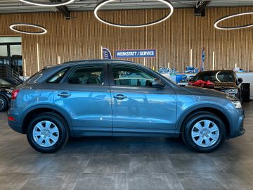 Audi Q3 *Bi-XENON*SITZHZ*PDC*1.AND*TEMPOMAT*