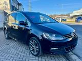 Volkswagen Sharan 2.0 TDI 177ps DSG Highline BUSINESS PACK - Volkswagen Sharan in Bonn