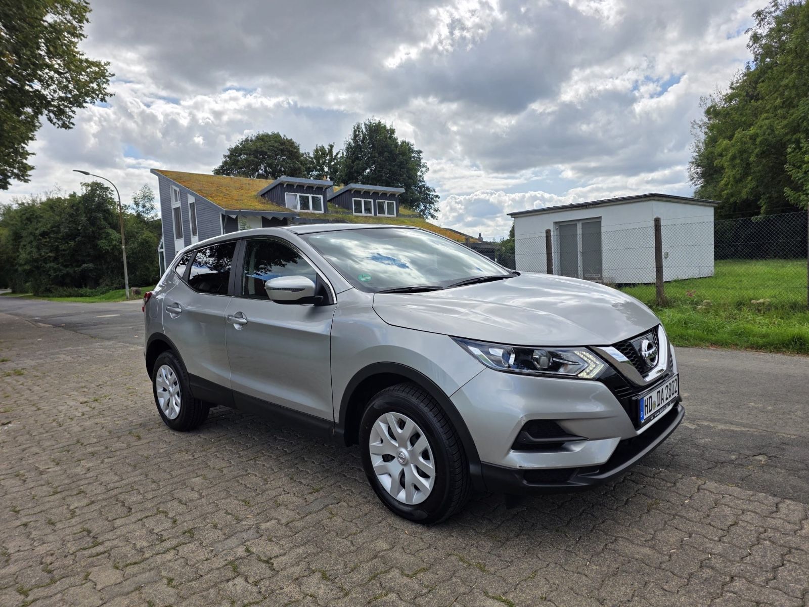 Nissan Nissan Qashqai Visia *1JahrGarantie*Tüv bis 12/27*