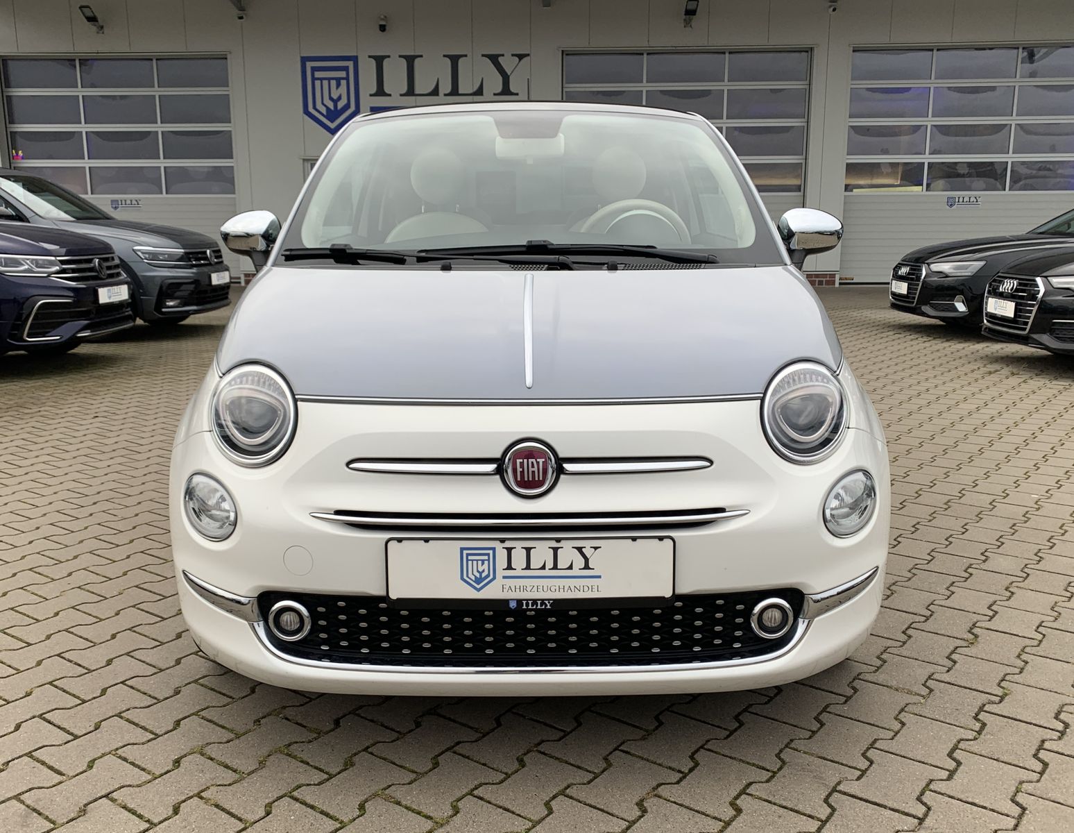 Fahrzeugabbildung Fiat 500 1.2*Collezione*CarPlay*PDC*Glasdach*Temp*