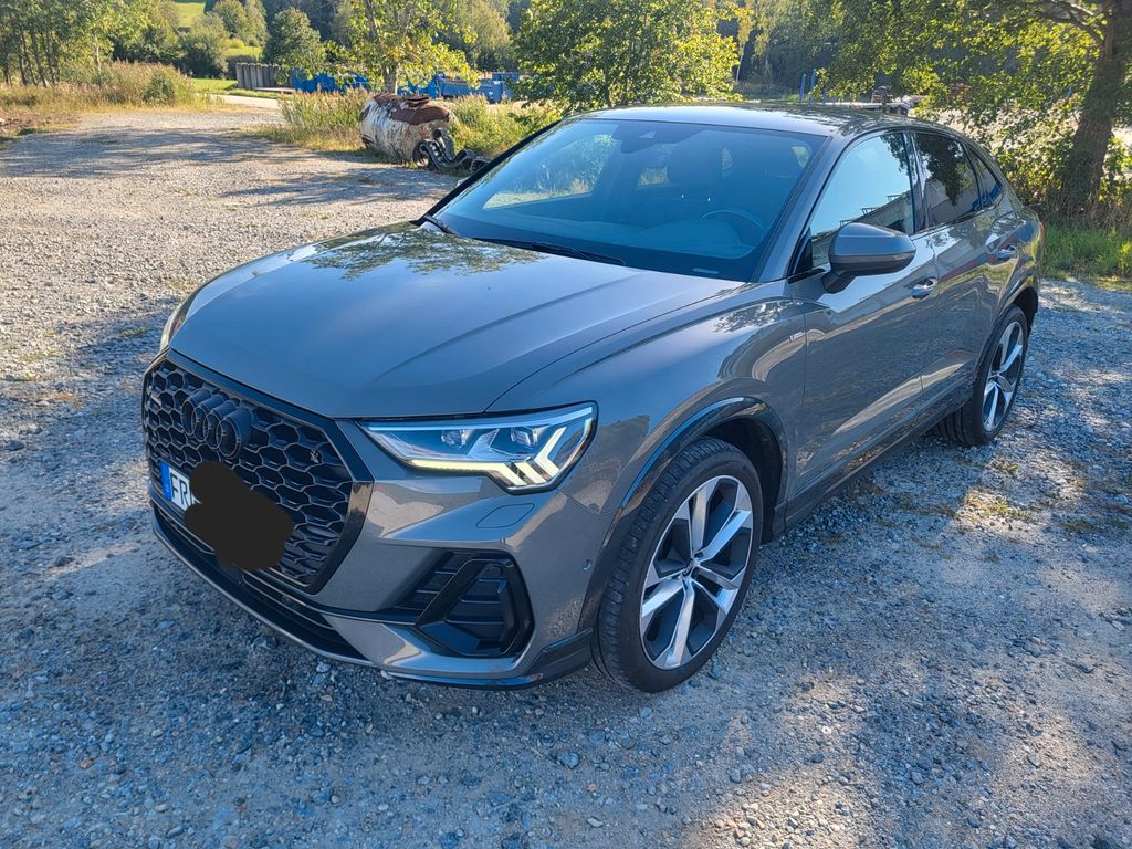Image of Audi Q3