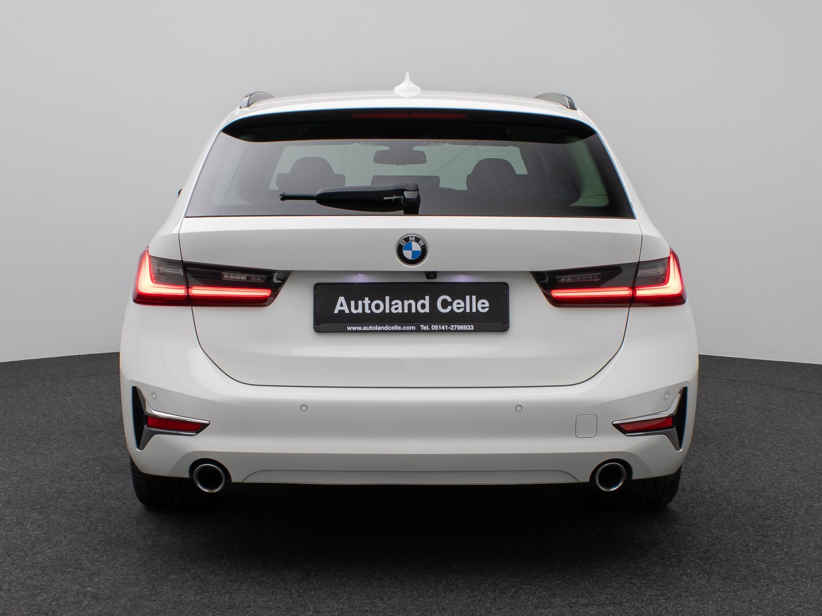 Fahrzeugabbildung BMW 320d  Luxury Line Kamera DAB HiFi Stop&Go Sport