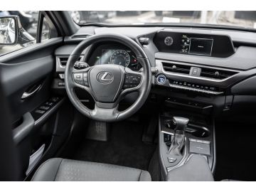Lexus UX - 9