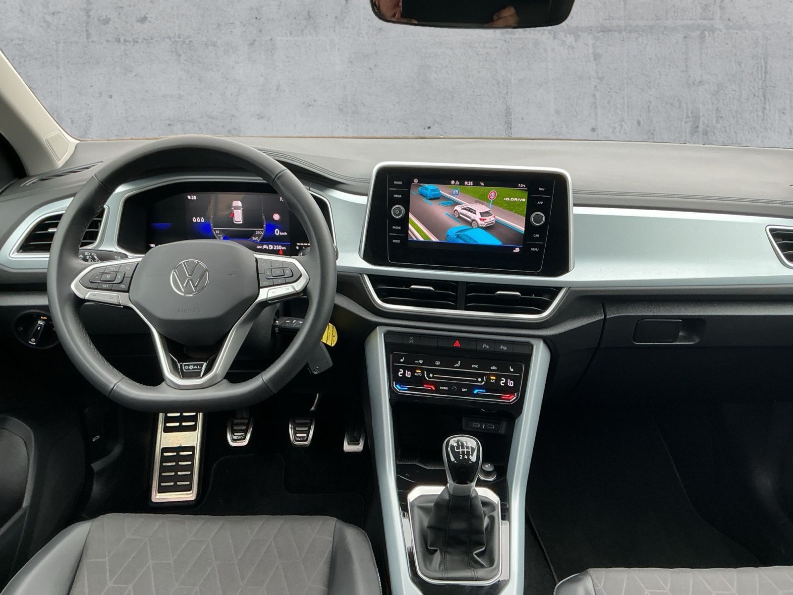 Volkswagen T-Roc - Bild 9