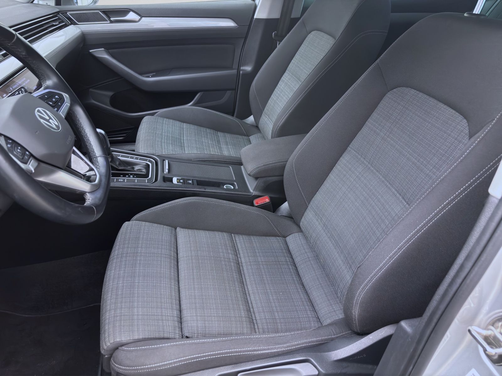 Volkswagen Passat Variant - Bild 10