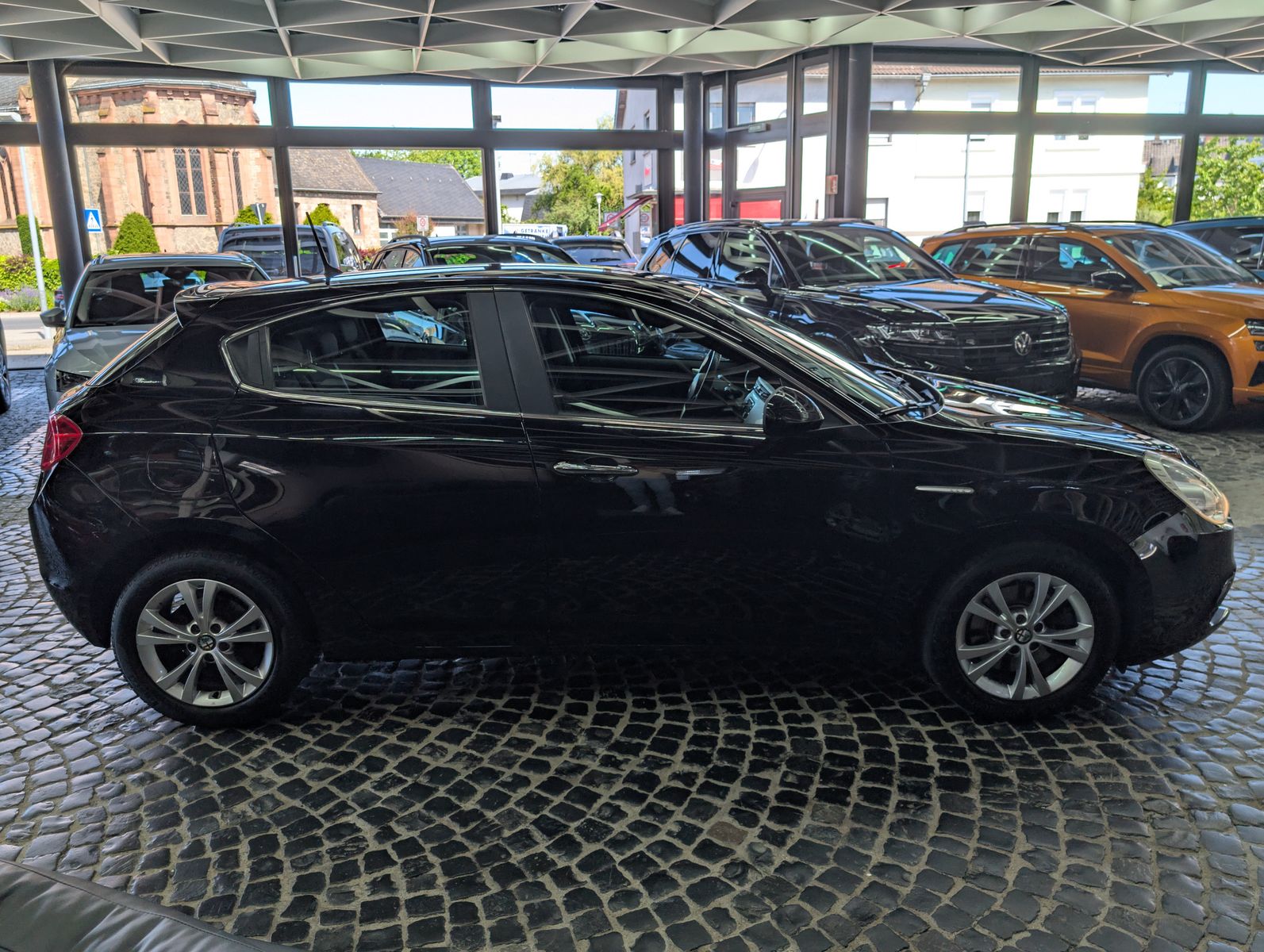 Fahrzeugabbildung Alfa Romeo Giulietta Turismo 1.4 Turbo XENON TEMP MFL ALU