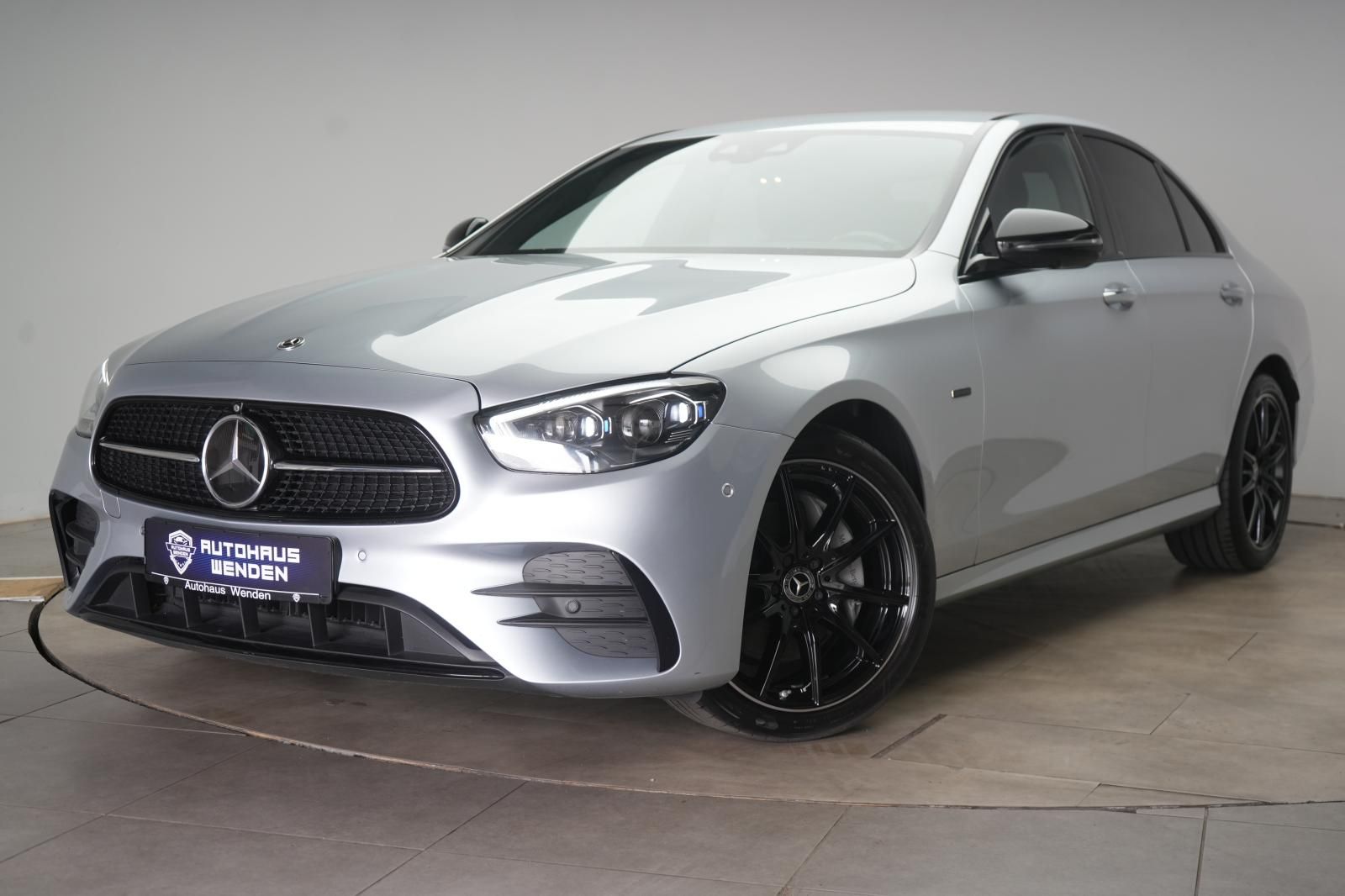 Mercedes-Benz E 300 d 4Matic 9G-Tronic Night AMG Distronic Kam foto 3