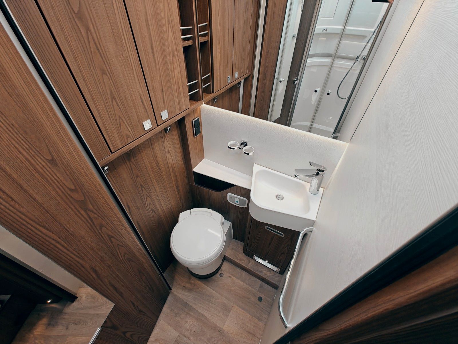 Fahrzeugabbildung HYMER / ERIBA / HYMERCAR B-KLASSE ML I 780 MASTERLINE - AUS ERSTBESITZ