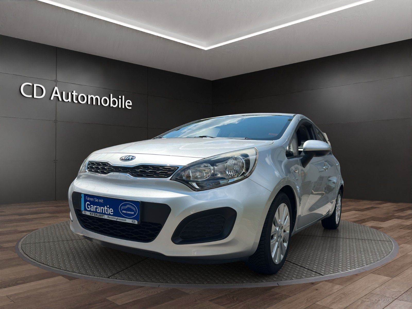 Fahrzeugabbildung Kia Rio Edition 7 Klima/Navi/Kamara/TÜV NEU