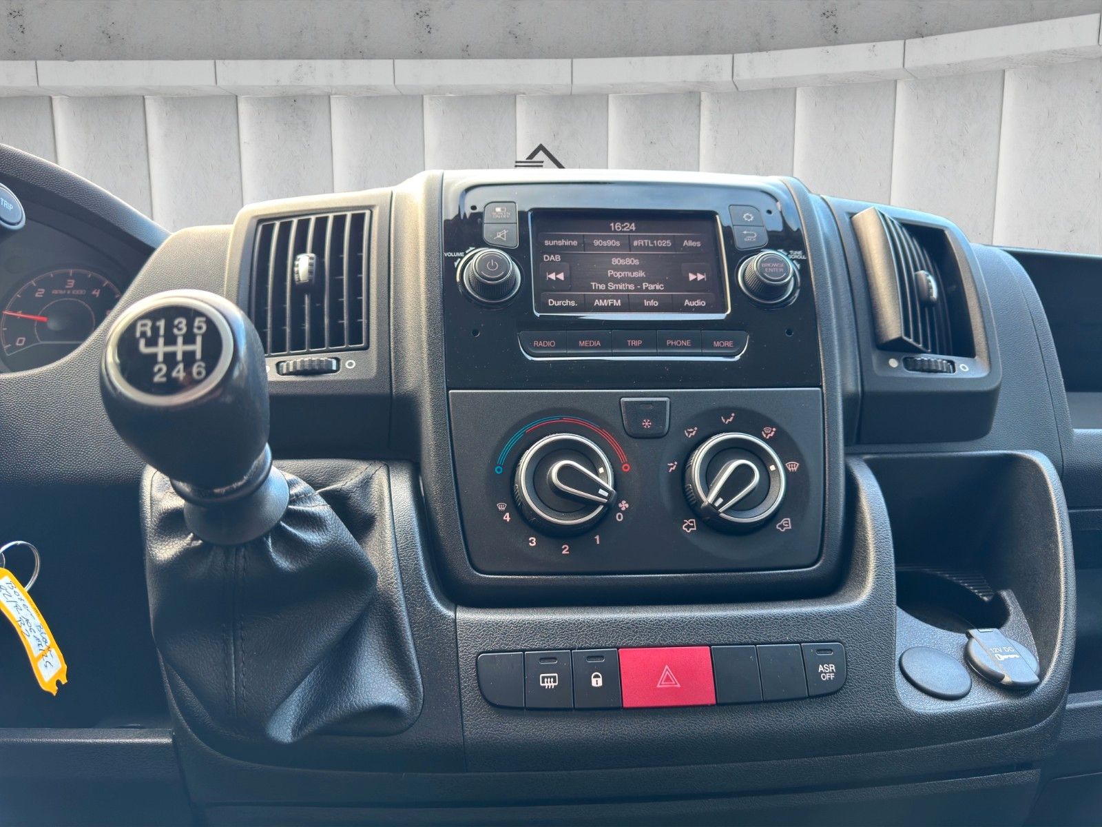 Fahrzeugabbildung Peugeot Boxer Kasten L4H3*Premium*Klima*PDC*Temp.*u.v.m*