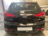 Hyundai i20 1,4i, Autom.Trend.PDC,Navi TT,1.Hd.,Tüv28 - Hyundai i20: Schwarz
