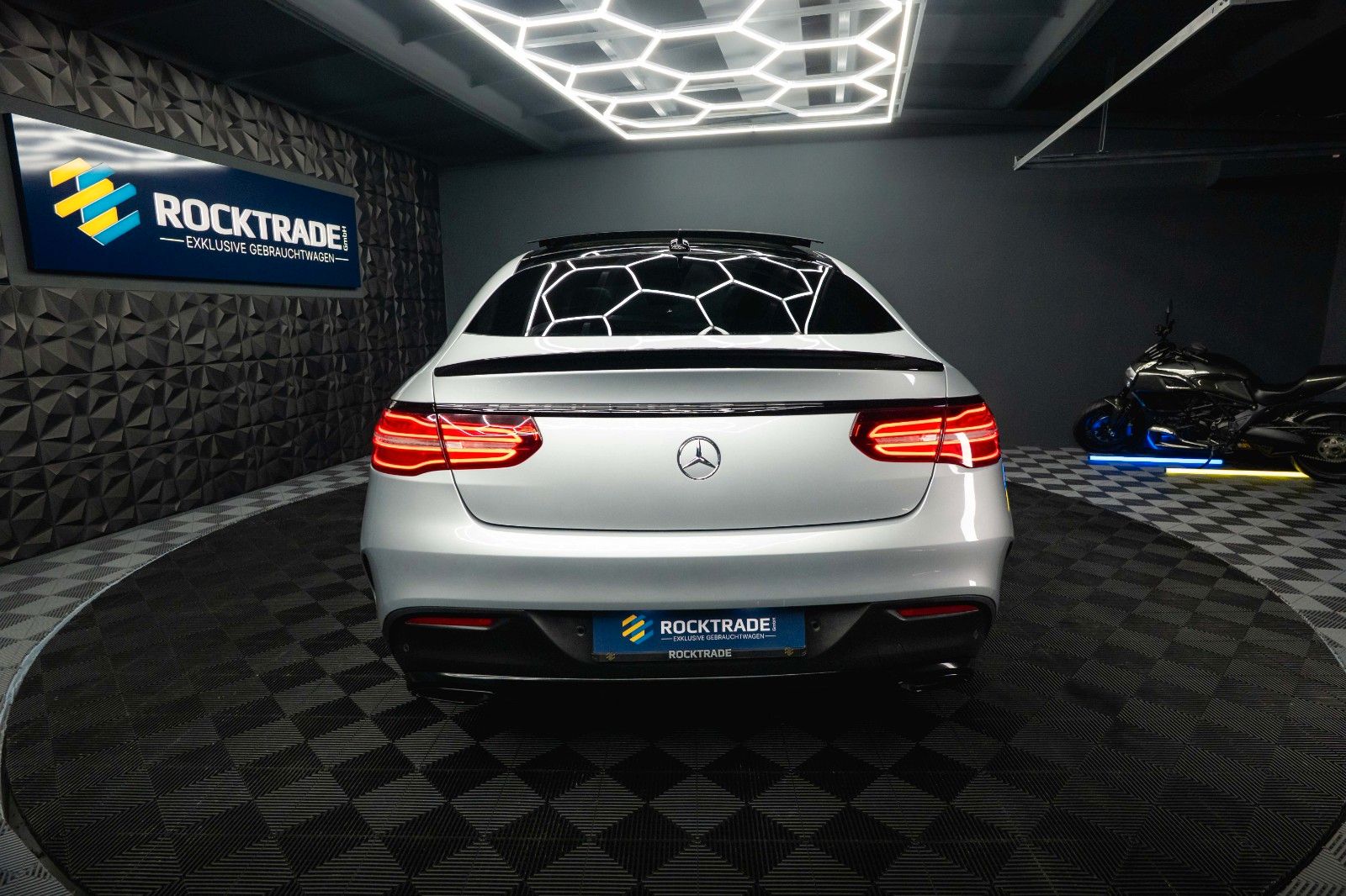Fahrzeugabbildung Mercedes-Benz GLE 350d Coupe 4Matic AMG Night *Pano*ACC*LED*
