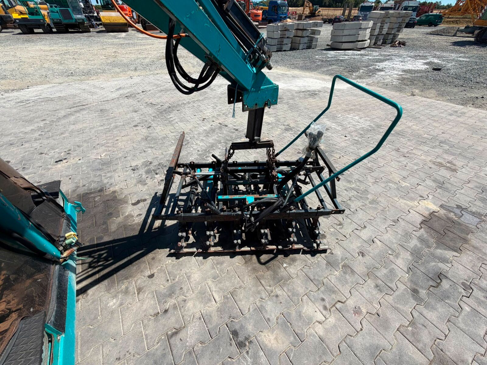 Fahrzeugabbildung Andere Optimas H77 / Pflasterverlegemaschine