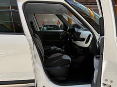 FIAT 500L|PDC|Klima|DAB|Navi|Tempomat|Bluetooth|AUX FIAT 500L|PDC|Klima|DAB|Navi|Tempomat|Bluetooth|AUX