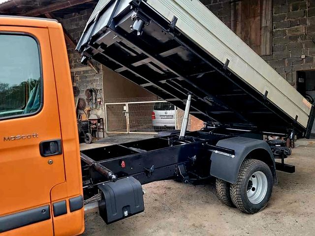 Renault Mascott LKW TÜV 05.2027 KIPPER KLIMA AHK