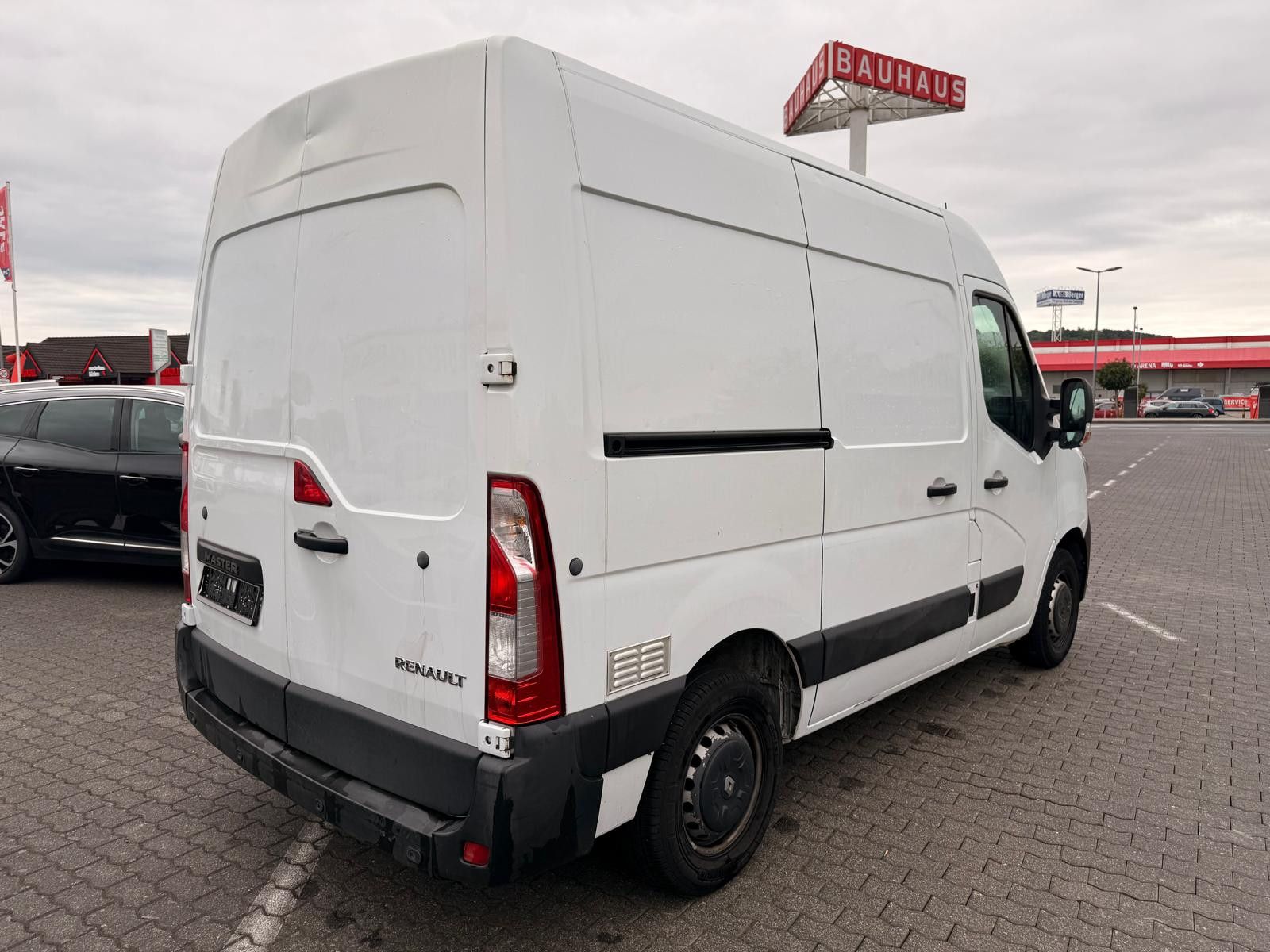 Fahrzeugabbildung Renault Master III Kasten L1H2 HKa 3,5t/ 1.HAND/TEMPOMAT