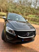 Volvo XC60 T5 AWD R- Design - Volvo XC60 in Essen