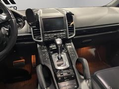 PORSCHE Cayenne S Diesel 8xBereift|Bose|Luftfahrwerk