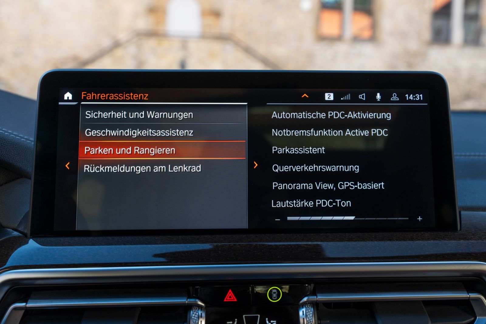 Fahrzeugabbildung BMW X4 M40i M-SPORT HUD H&K 360° CARPLAY LED