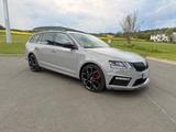 Skoda Octavia RS 2.0 TDI Combi DSG 4x4 - Skoda Octavia: RS TDI Dsg