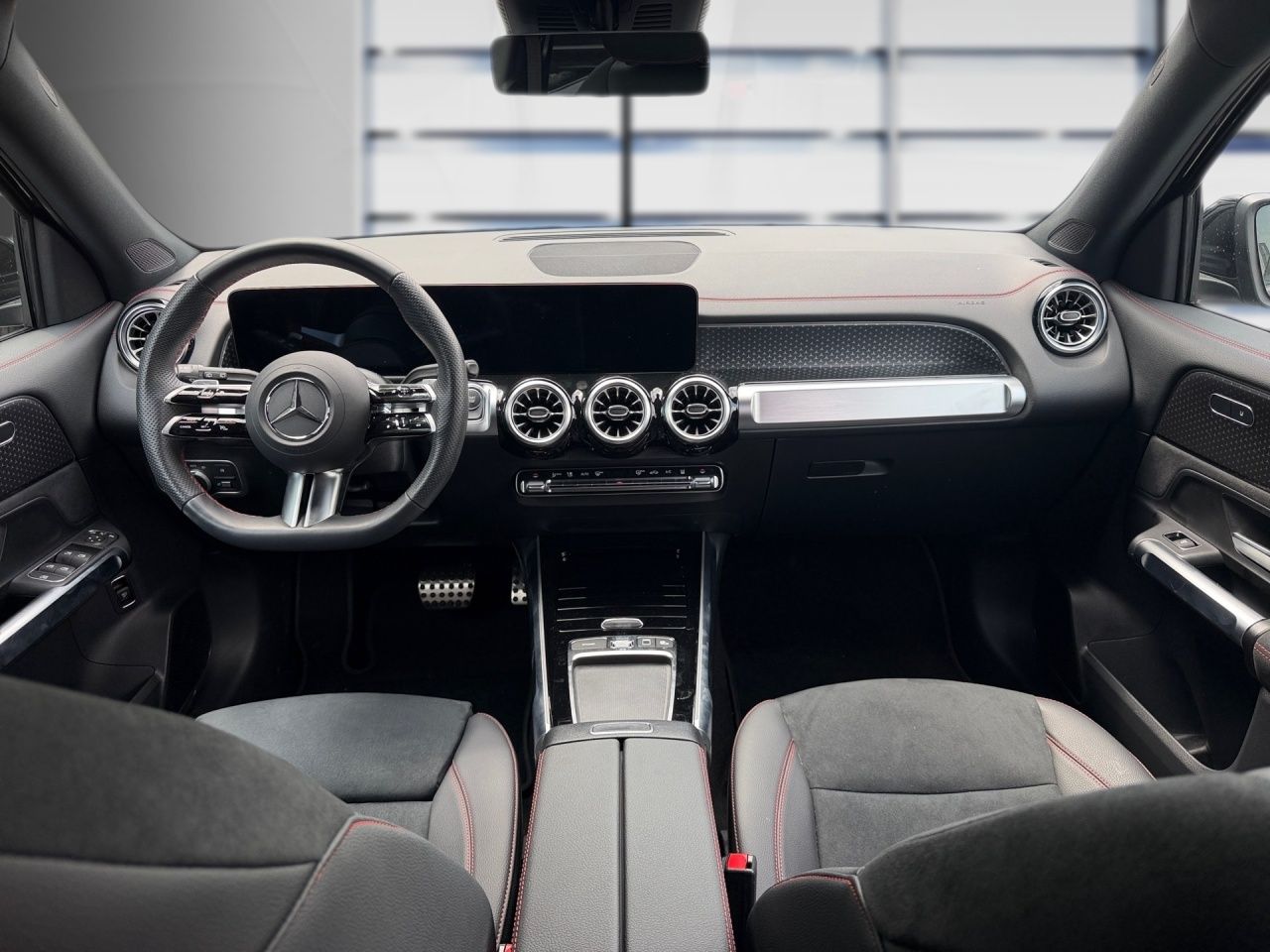 Fahrzeugabbildung Mercedes-Benz EQB 350 4M BONUS+AMG+NIGHT+AHK+