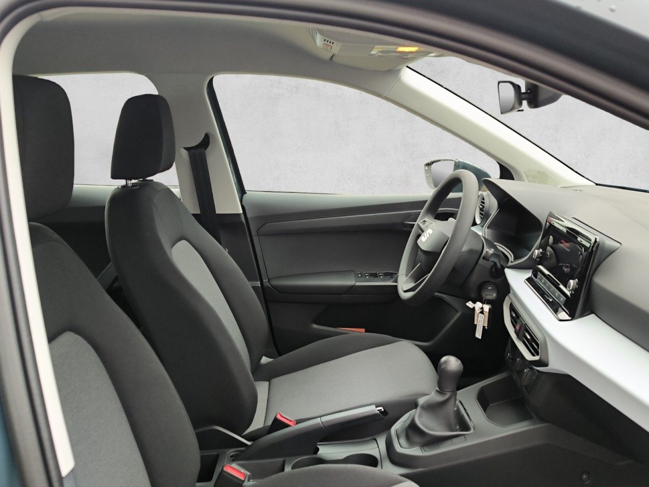 Fahrzeugabbildung SEAT Arona Reference - 5 Jahre Garantie