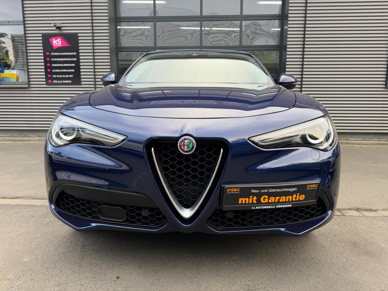 Alfa Romeo Stelvio Super Q4*GARANTIE*NAVI*BI-XENON*LEDER*