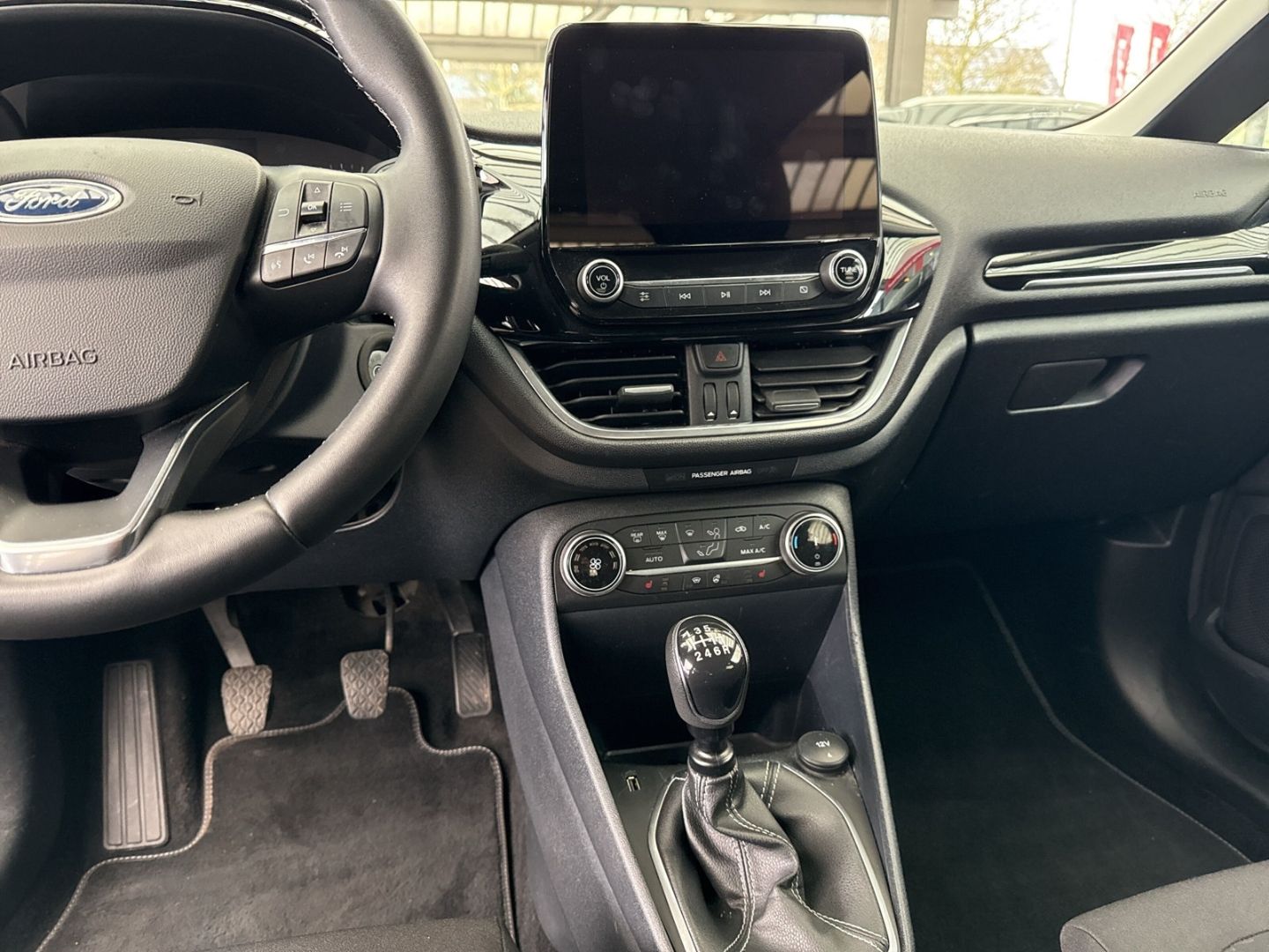 Fahrzeugabbildung Ford Fiesta Titanium 1.0 Mild Hybrid LED Winterpaket
