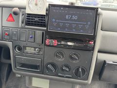Fahrzeugabbildung T4 Kombi Transporter Bus 2.5 9-Sitzer