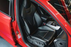 Fahrzeugabbildung Audi RS6 Avant 5.0 V10  *MWST./MISANOROT/CERAMIC*