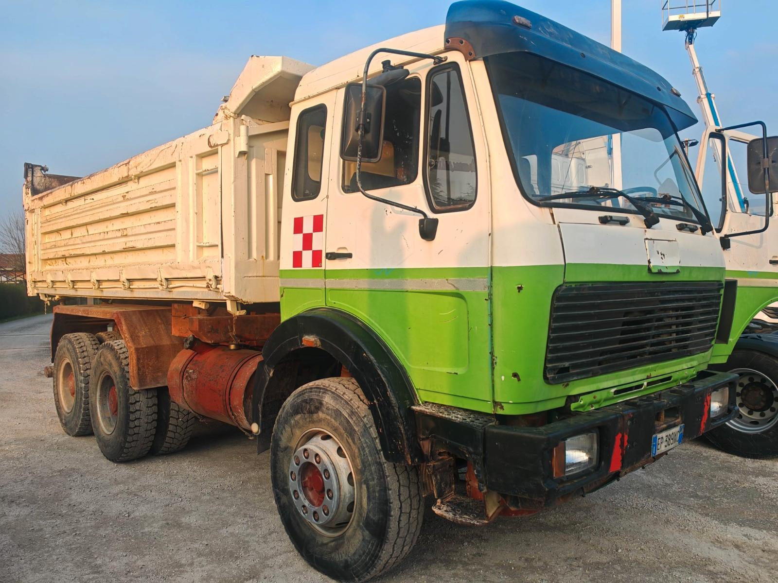 Mercedes-Benz Sk 2636 Kipper 10 Zylinder-Motor 6x4