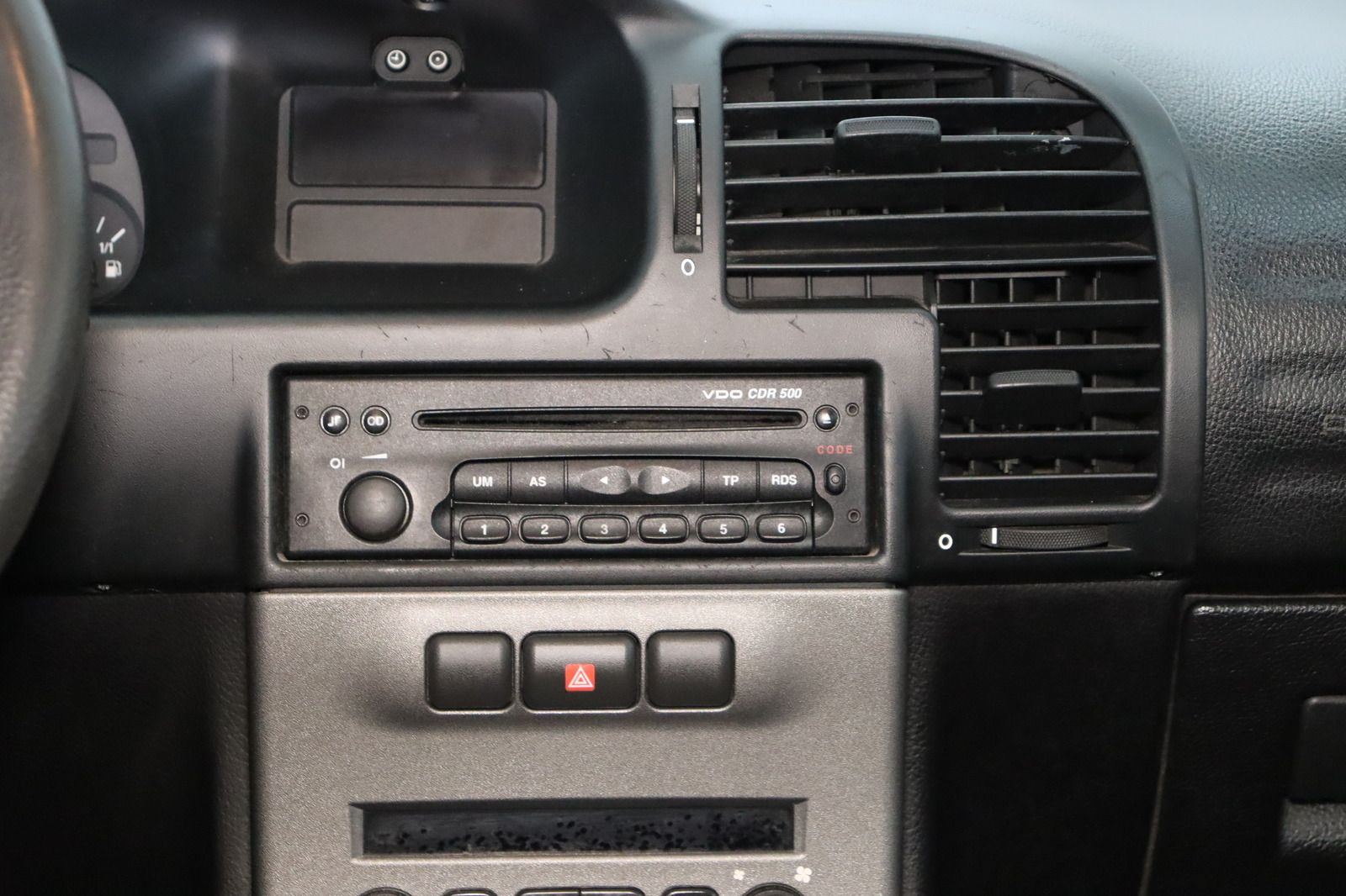 Fahrzeugabbildung Opel Zafira A 1.8i 7 Sitze * HU/AU 03.27 * AHK