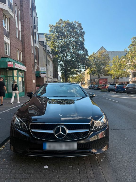 Image of Mercedes-Benz E 200