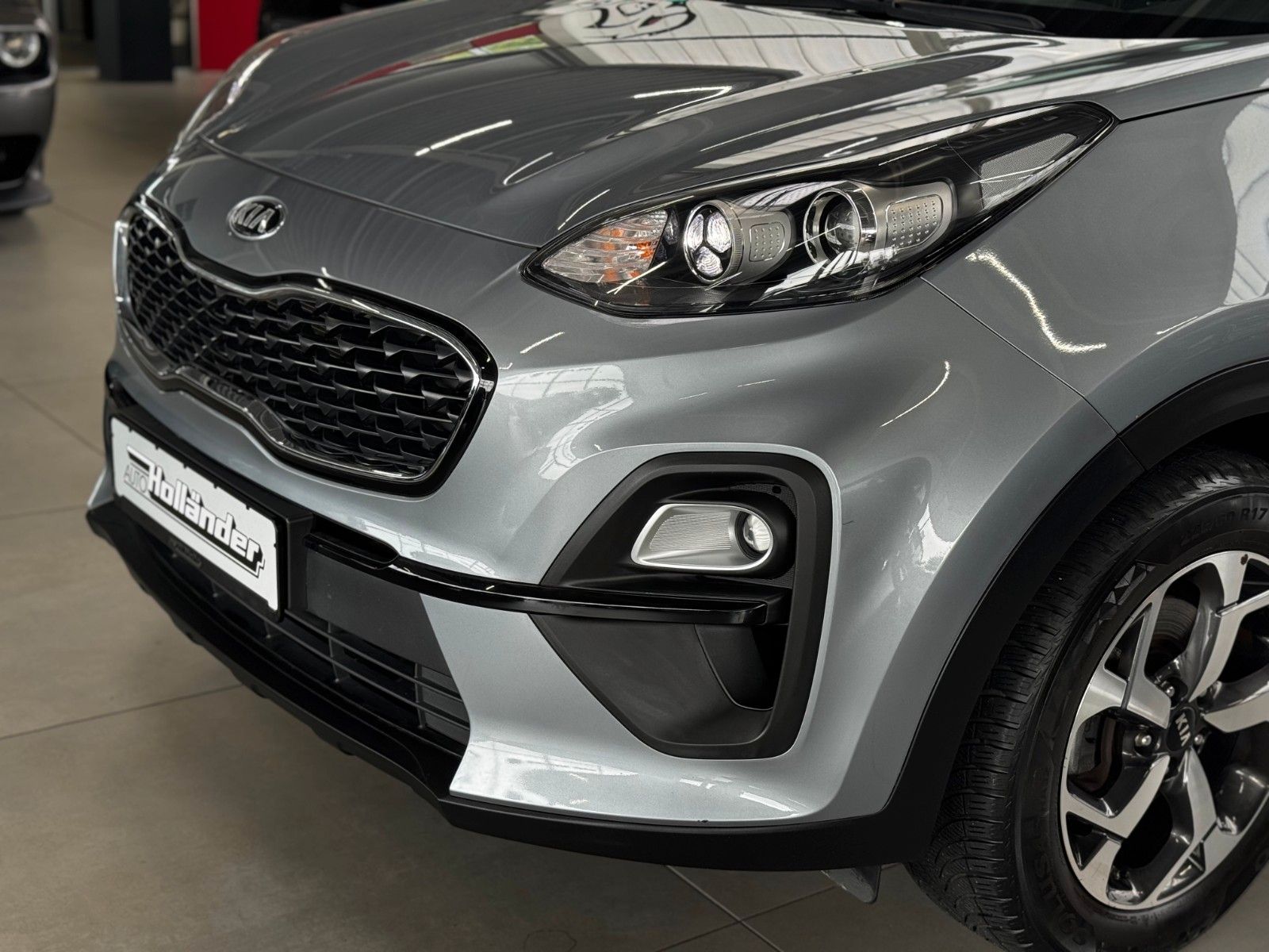 Fahrzeugabbildung Kia Sportage 1.6T Spirit DAB Navi Sitzheizung TOP