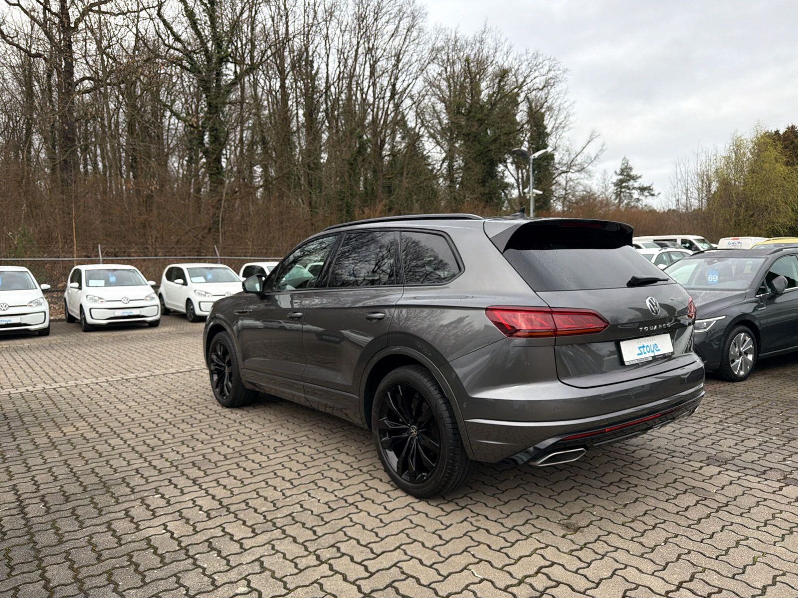 Touareg R-Line 4 Matrix Dynaudio Standh AZV R-Li